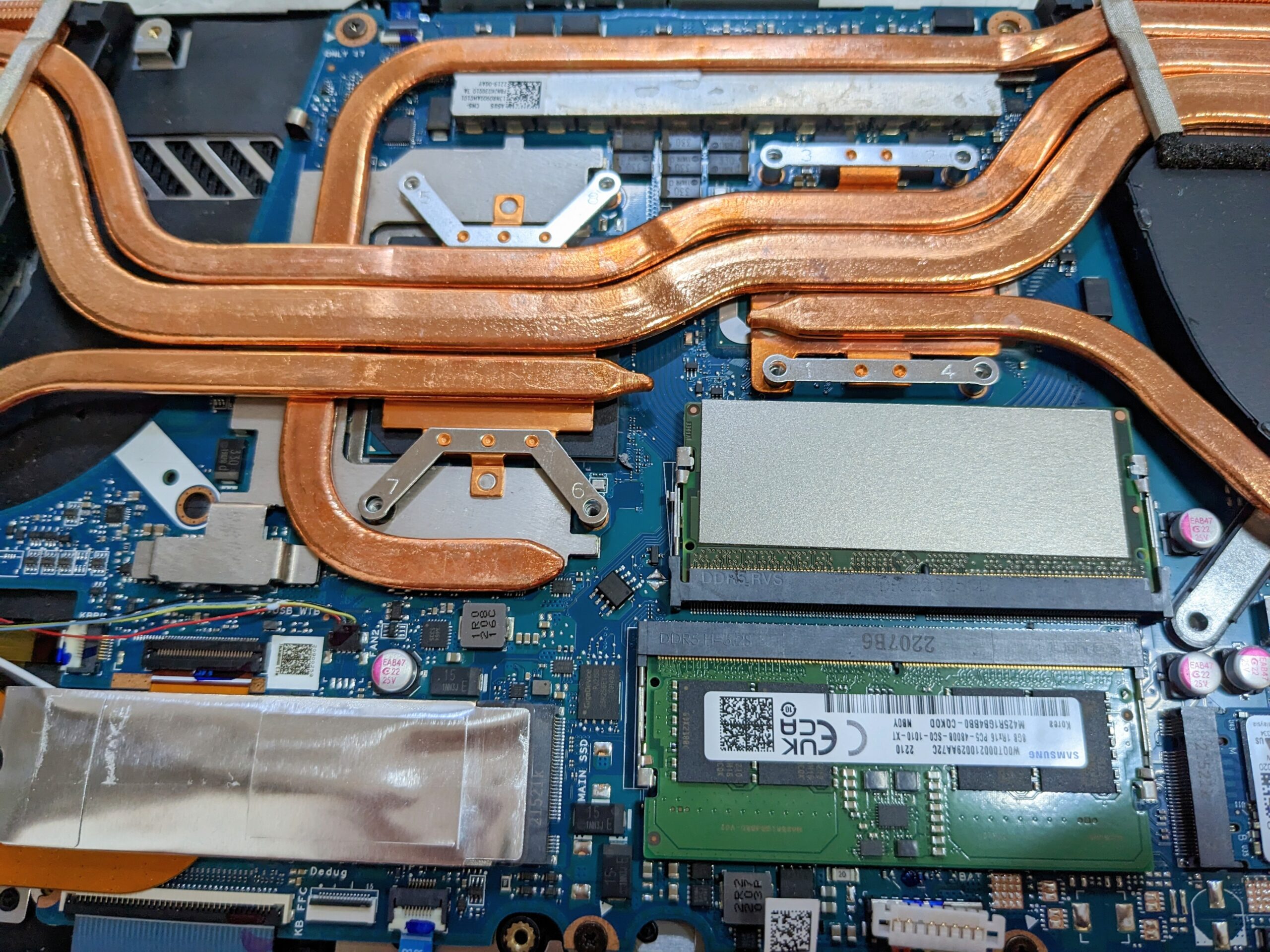 노트북 히드파이프, Intel i7-12700H, NVIDIA RTX 3060 Laptop